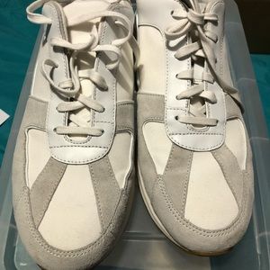 Vince Men’s Mixed Media Suede/Canvas/Leather Sneakers Size 10 Gentle Worn No Box